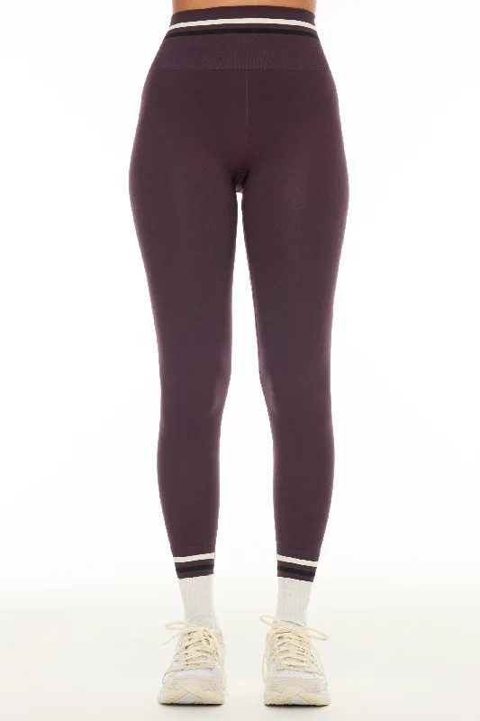 Form Seamless 25in Midi Pant - Plum